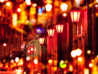 Presentbox 4-stjärnig semester i Amsterdam med guidad tur i Red Light District för 2