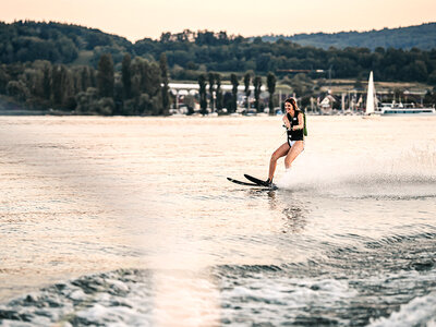 Geschenkbox Wasserski-Erlebnis auf dem Bodensee bei Radolfzell für bis zu 3 Personen