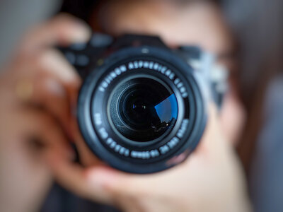 Geschenkbox 90 Minuten professionelles Indoor-Fotoshooting in Augsburg nach Wahl