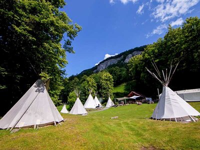 Cofanetto Insolita esperienza di 1 notte in Tipi a Meiringen