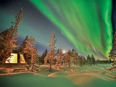 Coffret cadeau 2 nuits magiques sous les aurores boréales suédoises avec repas et activités pour 2 personnes