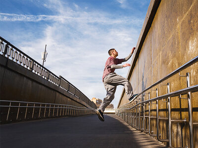 Coffret cadeau Passion parkour : 1 leçon privée d'1h pour 2 avec un kit TRUST Cube inclus
