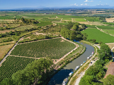 Vol en hélicoptère de 30 min pour 2 personnes au-dessus de Carcassonne et ses environs