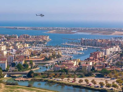 Coffret cadeau Vol en hélicoptère de 30 min dans les environs de Narbonne