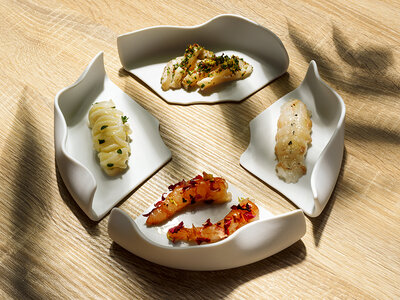 Cofanetto regalo Esperienza Gourmet d'Eccellenza: 1 notte di Charme e sofisticata cena di 11 portate con vini e a Crotone