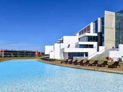 Caja regalo Destino... ¡Algarve!: 1 noche con desayuno y spa en Algarve Race Resort Hotel 5*