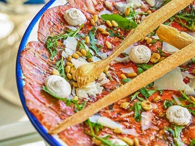 De la costa italiana a Barcelona: vive la «dolce vita» con 1 menú para 2 en Velissima