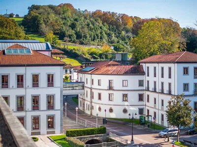 Caja regalo Gran Hotel Las Caldas 5*, Oviedo: 1 noche con acceso a spa y balneario