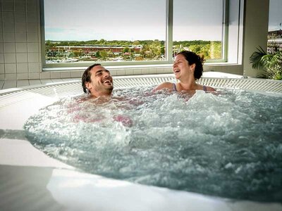 Boks Privat spa med boblebad og sauna hos Harmony for 4