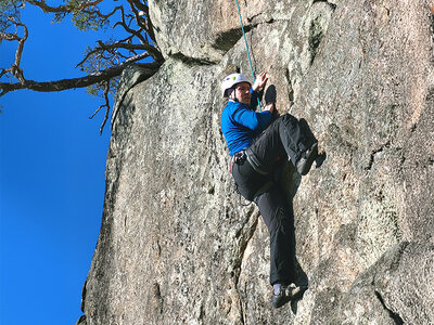 Boks Klatrekursus med overnatning på Kullen med OutdoorPlay for 1