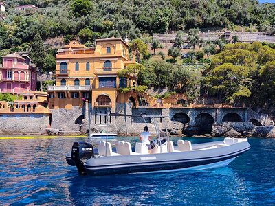 Cofanetto regalo Tour mattutino in barca tra le meraviglie di Paraggi e Portofino