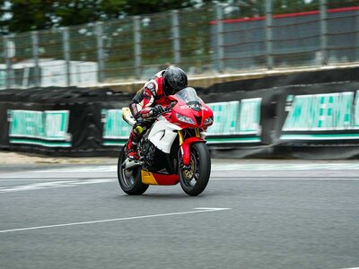 Coffret Stage de pilotage moto sur le circuit de Fontenay-le-Comte