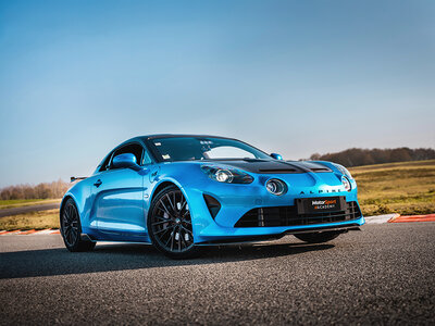 Coffret cadeau Stage de pilotage : 2 tours de circuit au volant d'une Alpine A110 R