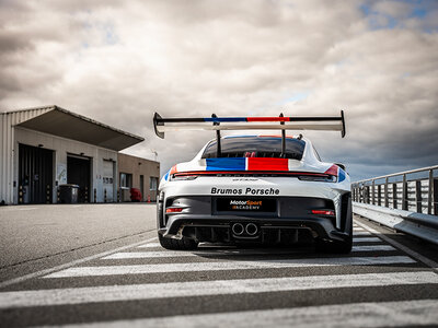 Stage de pilotage : 2 tours de circuit au volant d'une Porsche 992 GT3 RS