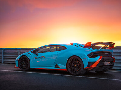 Stage de pilotage : 2 tours de circuit au volant d'une Lamborghini Huracán ou d’une Lamborghini Huracán STO