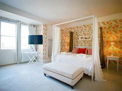 Presentbox Romantisk övernattning med middag och frukost på Fredriksborg Hotell för 2