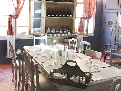 Atelier de création de bougie parfumée sur-mesure au cœur d'Aix-en-Provence