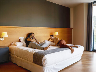 Caja Escapada exclusiva en la naturaleza: 2 noches en el Hotel Món Sant Benet 4*