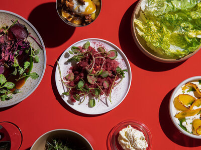 Boks Frokost med øl hos Restaurant Theo for 2