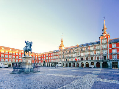 Caja regalo Madrid a tu medida: ruta guiada a elegir para 4 personas