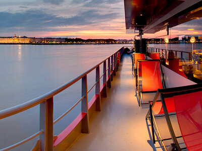 Croisière gourmande avec dîner au fil des quais UNESCO à Bordeaux