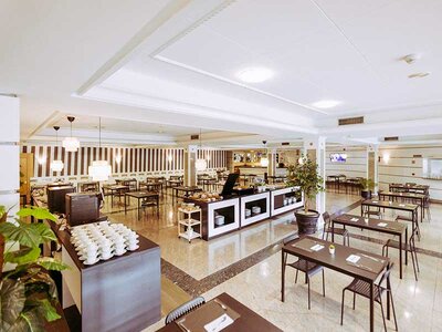 Hotel Alfonso I 4*, Pontevedra: desayuno, acceso a pista de pádel y al spa para 2 personas