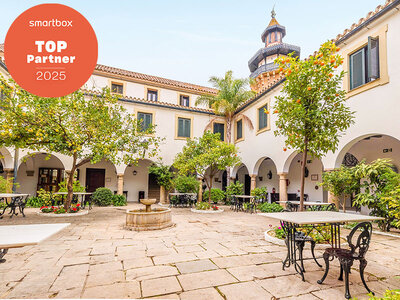 Caja regalo Paz y relax: 1 noche con desayuno en el Hotel Casa Convento La Almoraima