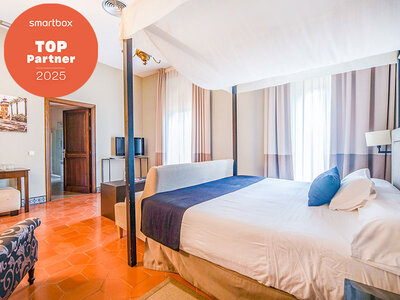 Caja regalo Hotel Casa Convento La Almoraima: 2 noches con desayuno para 2 personas