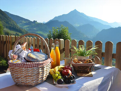 Insolito soggiorno di 1 notte in Roulotte Deluxe con vasca idromassaggio privata nel Vaud