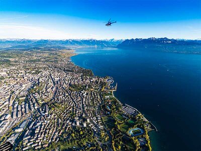 Geschenkbox 20-minütiger Panoramaflug im Hubschrauber für 2 Personen ab Lausanne