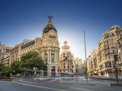 La Gran Vía de Madrid a tus pies: 1 noche con desayuno en Vitium Urban Suites