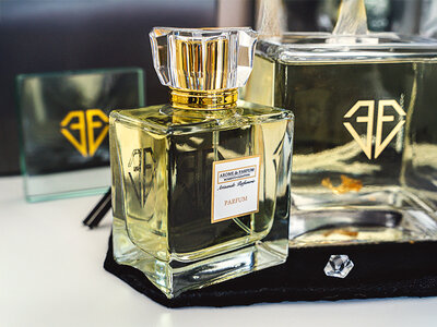 Originale percorso olfattivo con profumo artigianale personalizzato