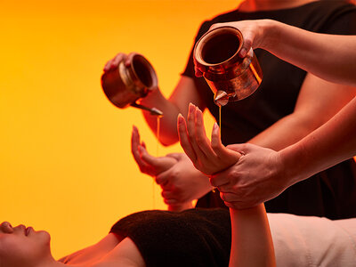 Caja Un tratamiento ayurvédico a cuatro manos en Lush Spa Madrid para 1 persona