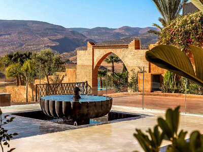 Geschenkbox 2 orientalische Nächte in einem 5*-Hotel in Marokko mit Bootstour, Massage und Cocktail