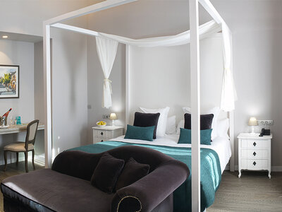 Caja Fin de semana relax en 1881 Hotel Balneario Vichy Catalan 3* con desayuno