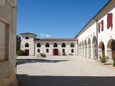 Cofanetto Al cuore del Veneto: 2 notti in agriturismo con degustazione di vini e cena di 3 portate