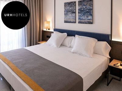 Caja regalo URH Sitges Playa 4*: 1 noche en habitación superior con cava y desayuno