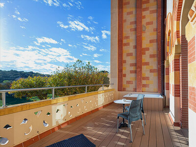 Caja Un respiro entre semana: 2 noches con desayuno y cena en 1881 Hotel Balneario Vichy Catalan 3*