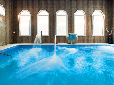 Fin de semana en 1881 Hotel Balneario Vichy Catalan 3*: 1 noche, botella de cava y acceso a spa
