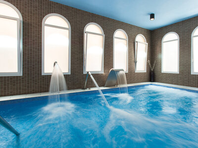 Caja 1881 Hotel Balneario Vichy Catalan 3*: 2 noches, desayuno y acceso a spa para 2