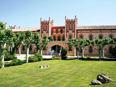 Caja Escapada entre semana: 1 noche con desayuno en el 1881 Hotel Balneario Vichy Catalan 3*