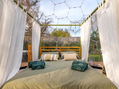 Cofanetto Luce di stelle e sapori di Puglia: 1 notte insolita in cupola geodetica a San Vito dei Normanni