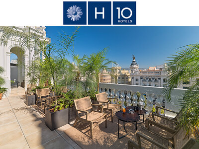 Caja regalo H10 Palacio Colomera 4*: 2 noches con desayuno para 2 personas