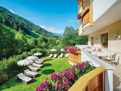 Cofanetto regalo Lusso alpino in Trentino: 1 notte in Suite con Spa, cena gourmet e trattamento benessere all'Alpin Royal 4*