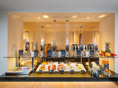 Abenteuerlicher Familienausflug zur Papa Moll Fasshütte mit Eintritt ins Thermalbad für eine vierköpfige Familie