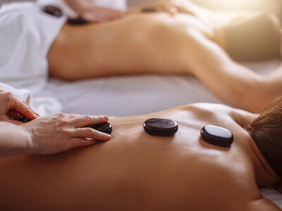 Caja Navidad en pareja: 1 noche, cena o actividad