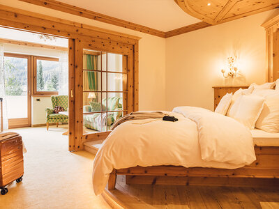 Cofanetto Lusso a 5* in Trentino: 1 notte in Suite con accesso Spa, trattamento e cena gourmet all'Alpenpalace