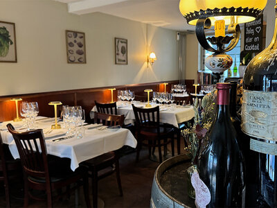 Sæsonens smage og bobler på Restaurant Dauphine i Aarhus