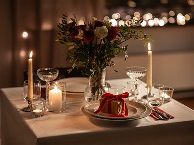 Cofanetto regalo Natale a due: 1 notte con cena a lume di candela