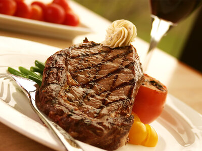 1 noche con cena y botella de vino en Abba Playa Gijón Hotel 4* SUP